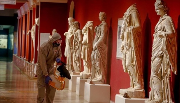 Antalya Müzesi'nde zimmet krizi