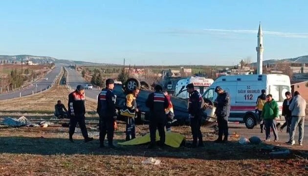 Gaziantep'te kaza: 1 ölü, 12 yaralı