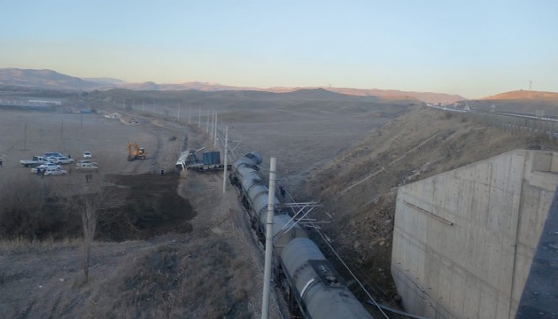 Kırıkkale'de yük treni radyan çıktı!