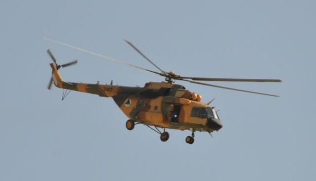 Özbekistan'da askeri helikopter düştü