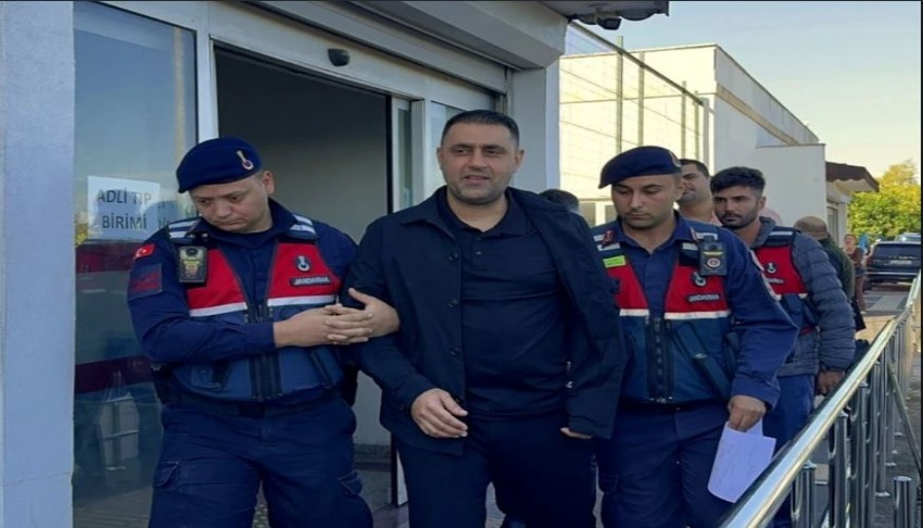 İhale ve rüşvet iddialarıyla gündeme gelmişti: Belediye Başkanı Emrah Kozay tutuklandı