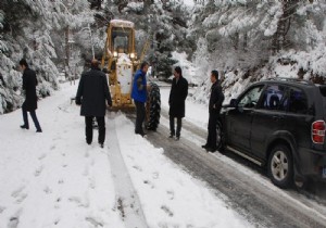 'İçerde' ekibi Belgrad Ormanı'nda mahsur kaldı