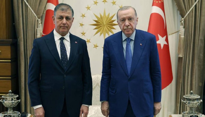 Cumhurbaşkanı Erdoğan, İzmir Büyükşehir Belediye Başkanı Cemil Tugay'ı Külliye'de kabul etti: AK Parti'ye katılacak iddiası