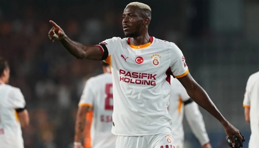 Galatasaray'da Osimhen şoku: Maça devam edemedi