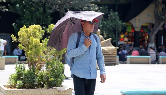 İran'da sıcaklar nedeniyle tüm kamu kurumları tatil edildi