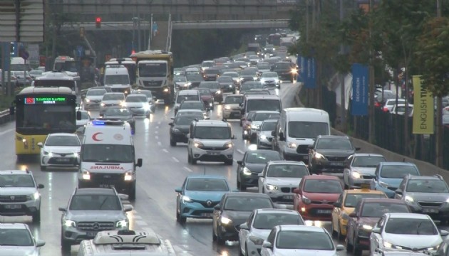 Trafikteki araç sayısı 120 bin 278 arttı