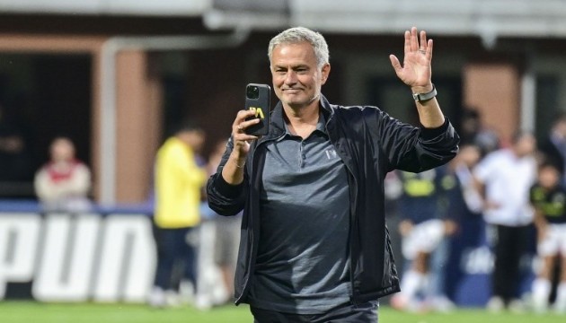 Mourinho'dan Fenerbahçe paylaşımı