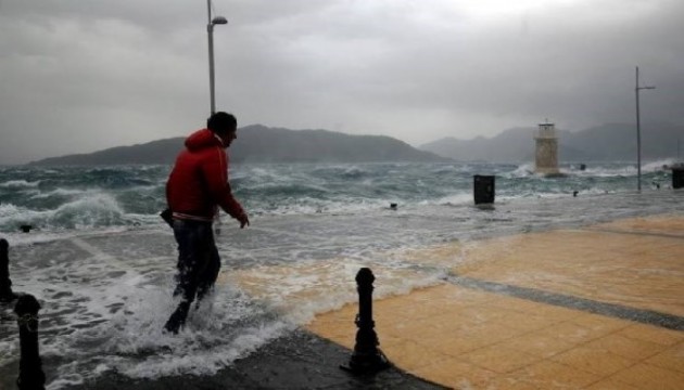 Meteoroloji'den Akdeniz için fırtına uyarısı