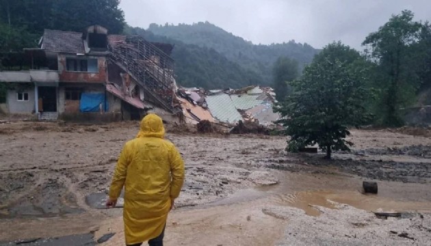 Karadeniz'deki sel felaketi sonrası bulaşıcı hastalık uyarısı