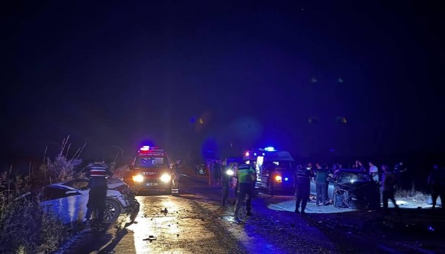 Balıkesir’de zincirleme kaza: 9 kişi yaralandı