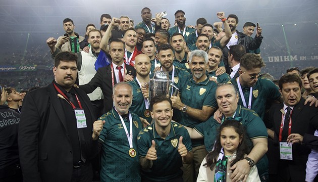 Kocaelispor'da şok ayrılık