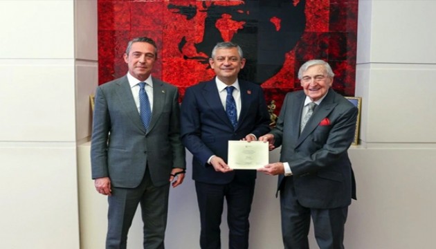 Koç ailesinden CHP'ye ziyaret