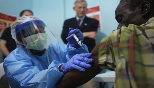Salgın hızla artıyor! Üç Ebola aşısı geliştirme aşamasında