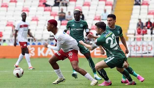 Konyaspor kendini ateşe attı