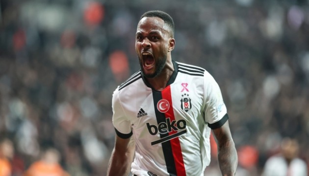 Larin Beşiktaş'a veda etti!