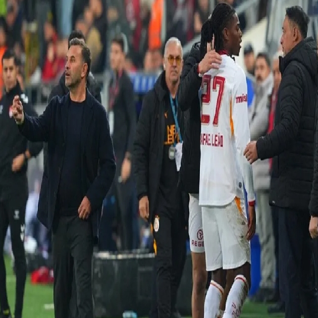 Galatasaray'dan Leao açıklaması