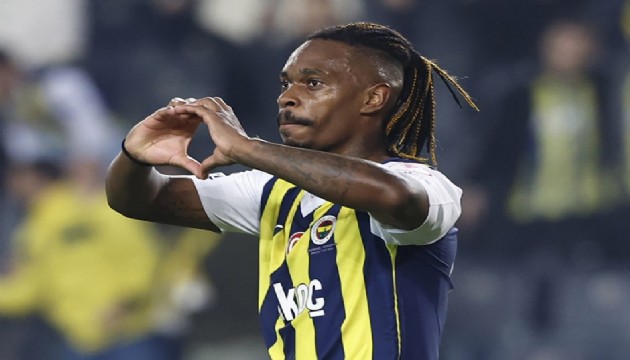 Fenerbahçe'de yaprak dökümü sürüyor...