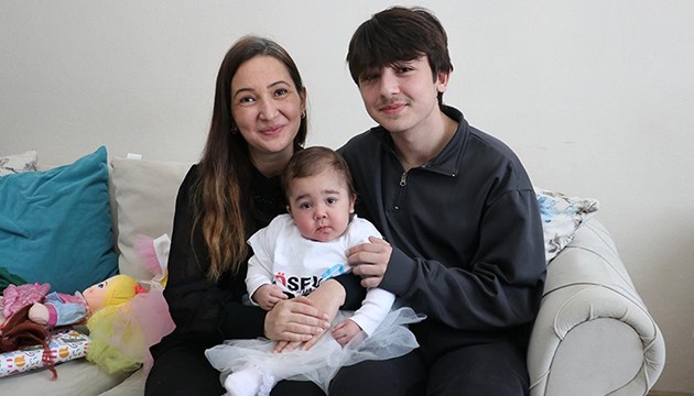 Minik Elisa, ağabeyinden nakille sağlığına kavuştu