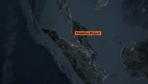 Endonezya boğazdan geçen gemilerden ücret alacak