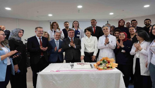 Vali Aydoğdu, Ebeler ve Hemşirelerin Haftasını kutladı