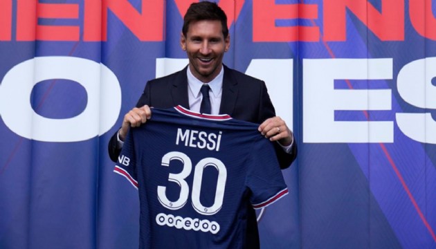 PSG'de Messi çılgınlığı! Ronaldo'yu geride bıraktı