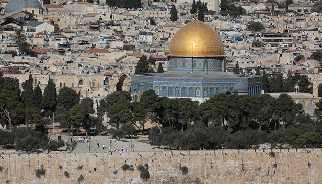 İsrail'den Mescid-i Aksa'ya baskın