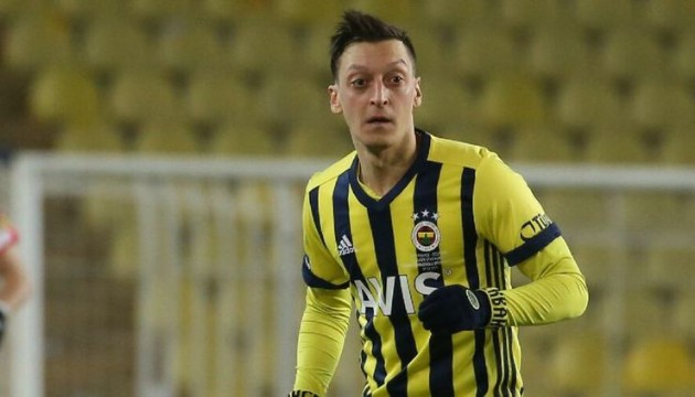 Fenerbahçe'de Mesut Özil krizi! Takımdan ayrılmak istiyor
