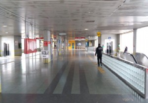 Ankara'da metro seferleri durdu