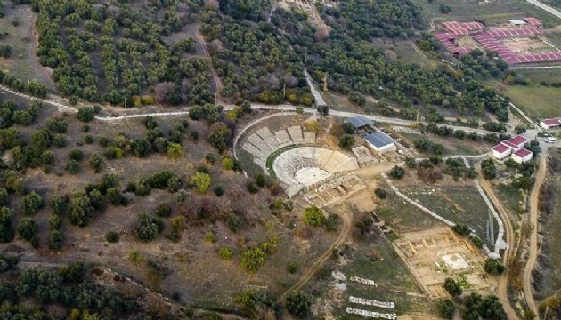 Metropolis'te kazılar yeniden başladı