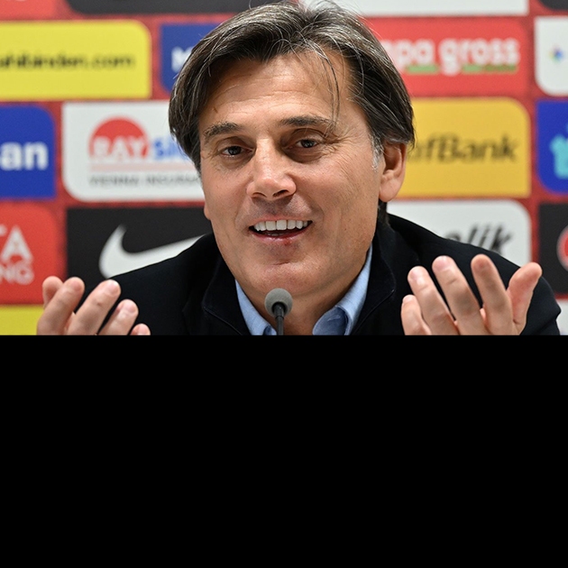 Montella'dan ilginç tepki: 'Bana 3. Lig'den forvet sordular'