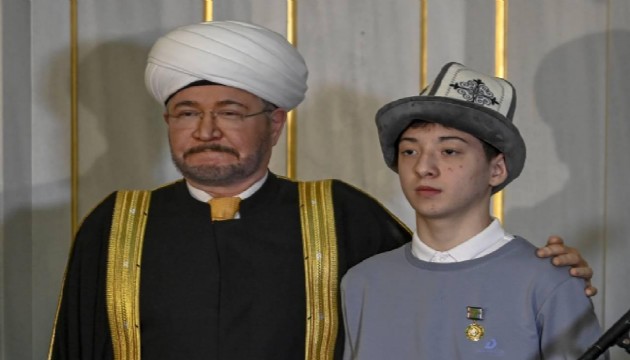 Moskova'daki saldırıda onlarca hayatı kurtaran Müslüman gence hizmet madalyası