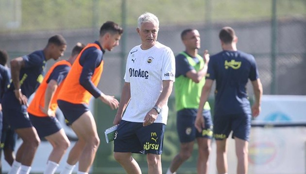 Fenerbahçe'de yeni sezon hazırlıkları başladı