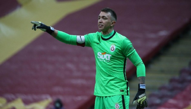 Galatasaray'a Muslera müjdesi