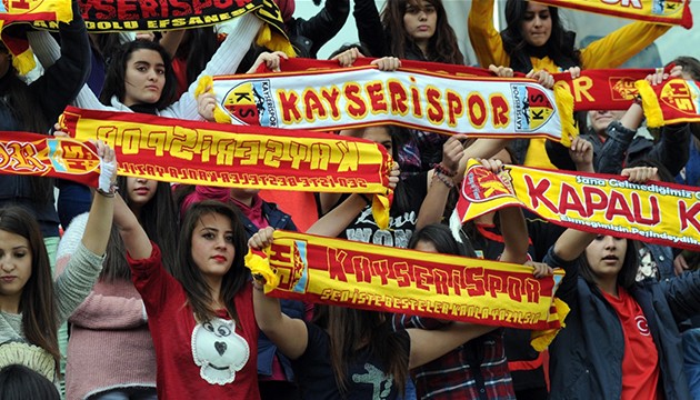 Anneler Günü'nde kadınlara maç bileti ücretsiz