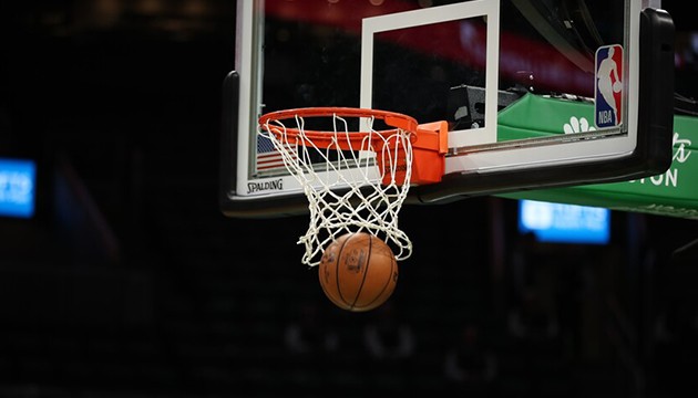 Blazers, play-off'a yükseldi