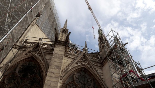 Notre Dame Katedrali'ndeki restorasyonun bu yıl tamamlanması hedefleniyor