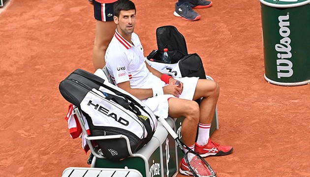 Djokovic'e bir şok daha! Fransa Açık zora girdi