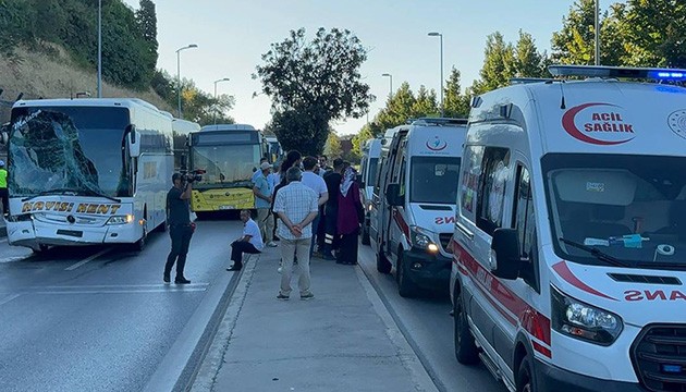 Üsküdar’da otobüsler çarpıştı: Yaralılar var