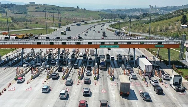 İstanbul-İzmir Otoyolu'nda bayram yoğunluğu