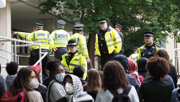 Oxford Üniversitesi'nde Gazze'ye destek eylemi: 16 öğrenci gözaltına alındı