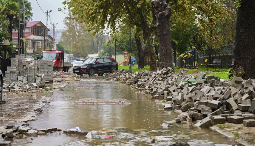 İstanbul'da sel can almaya devam ediyor! Haliç'te acı haber