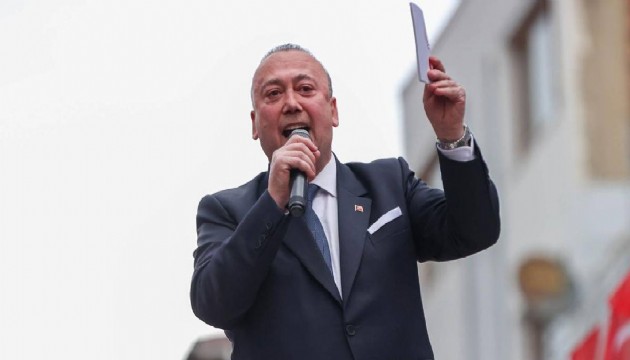 Özkan Yalım CHP'den ihraç edildi