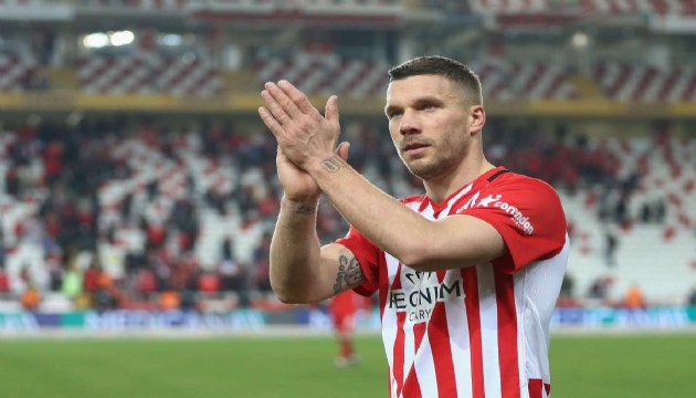 Podolski'nin yeni takımı belli oldu