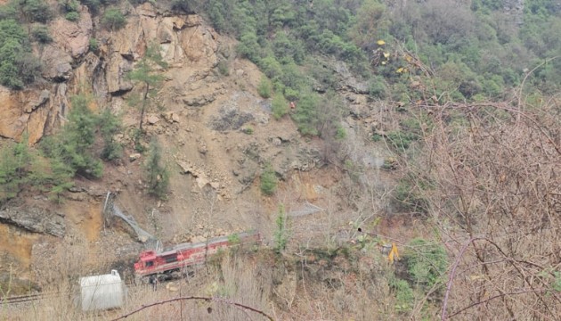 Tren raydan çıktı: Ekipler bölgede!