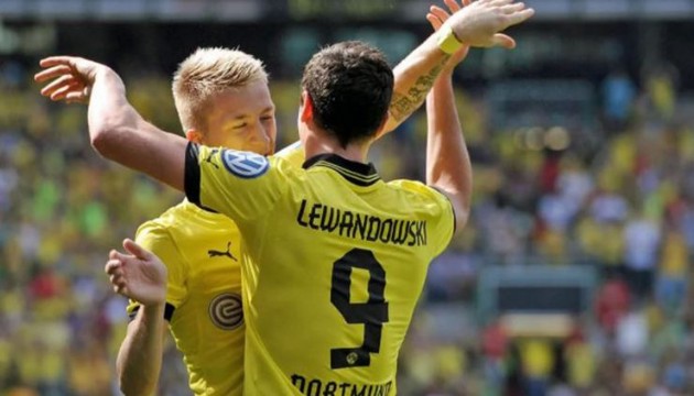 Reus Dortmund tarihine geçti