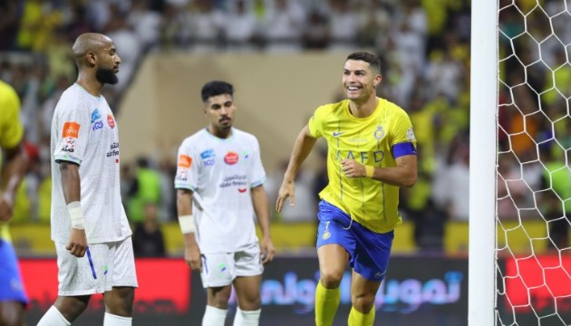 Ronaldo hat-trick yaptı, Al-Nassr farklı kazandı!