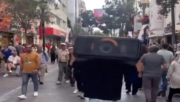 Yüksek sesle müziğe para cezası geliyor