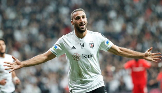 Süper Lig devi Cenk Tosun'un peşinde