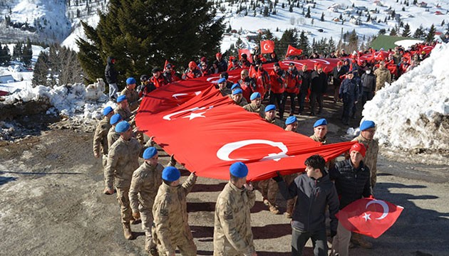 Sarıkamış Şehitleri için yürüdüler