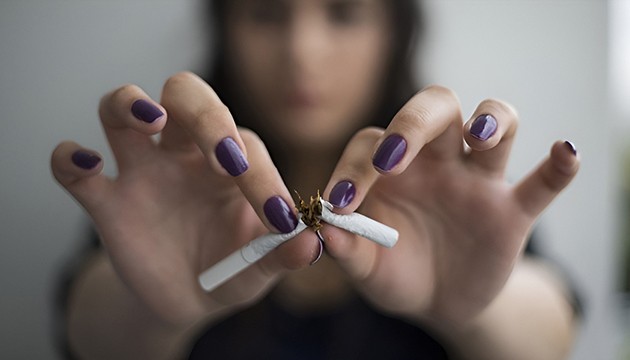 Tütünü bırakmada kadınlar öncü